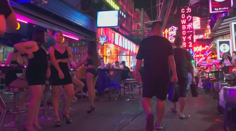 bangkok-soi-cowboy